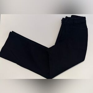 Women's Black pants chino slacks trousers size 6 cropped ankle.
